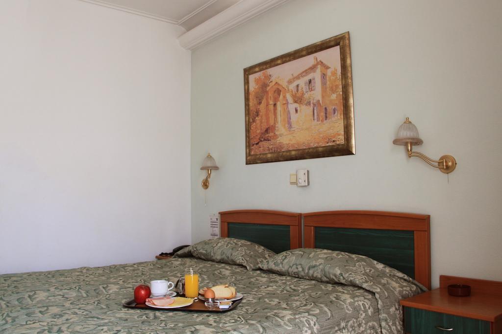 Hotel Platon Athen Zimmer foto